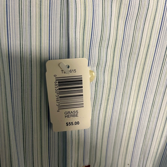 Brand new men’s button-down - Picture 3 of 3
